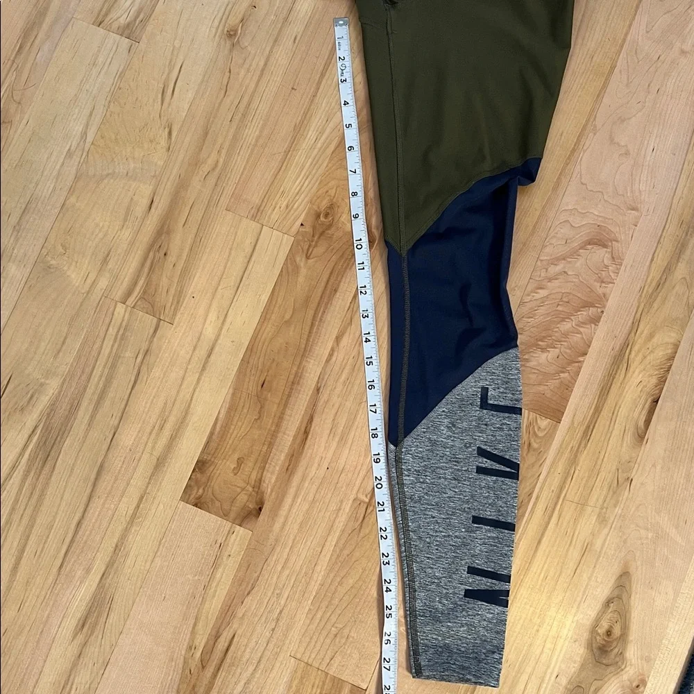 Nike Dri Fit Women's Olive, Navy, and Gray Leggings Size XS